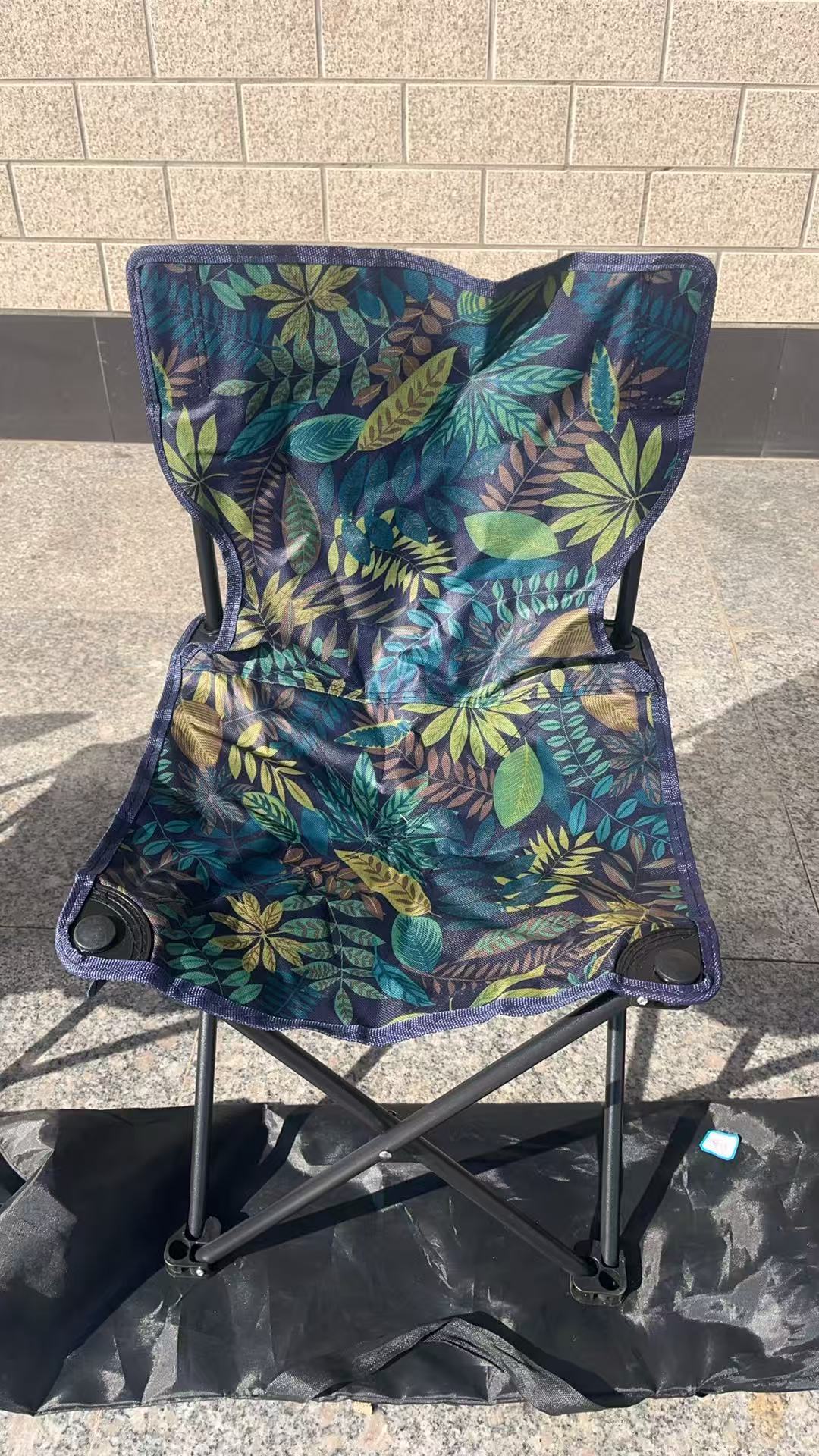 Wholesale folding fishing chair with custom packing options