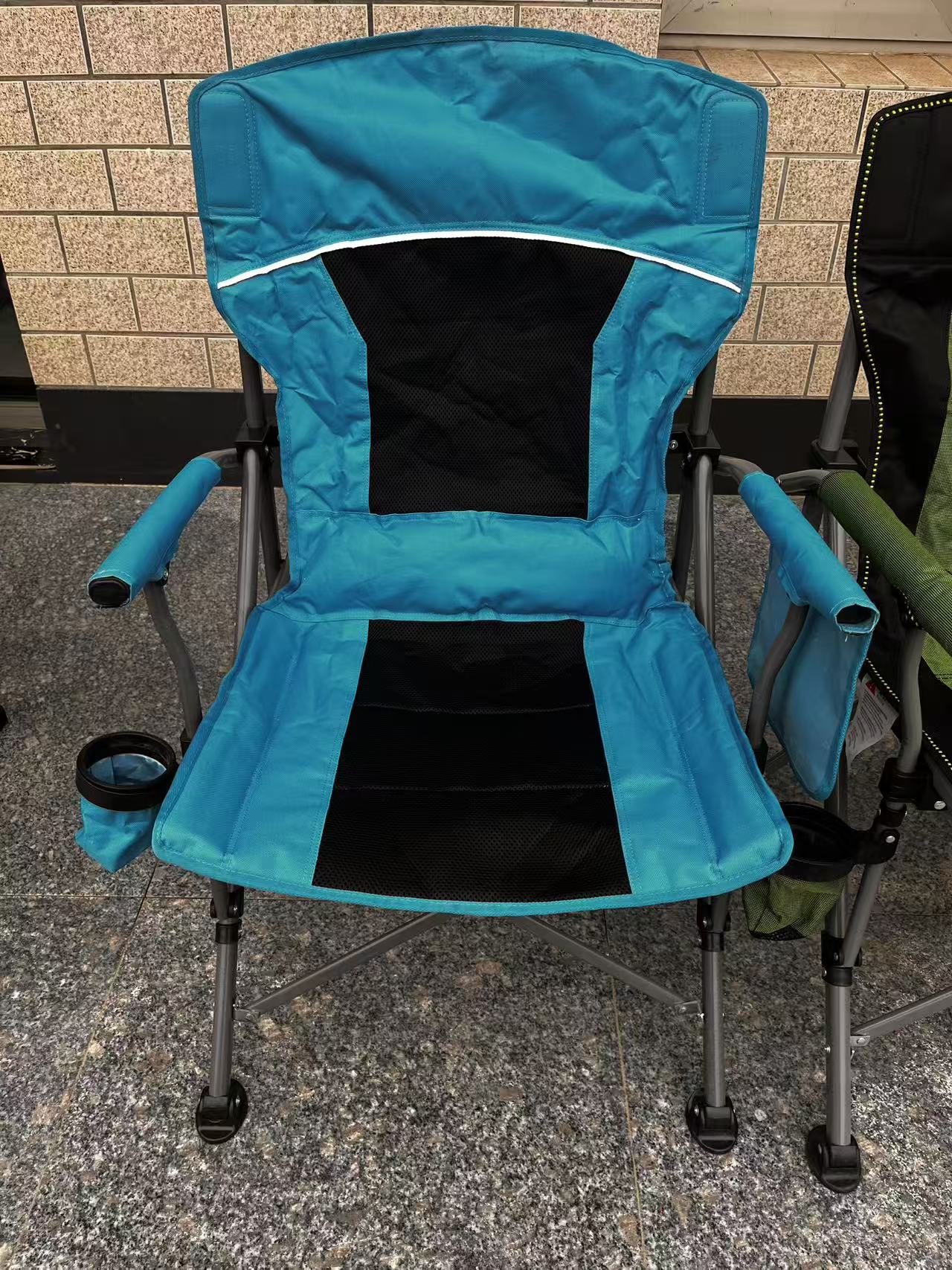 Horseshoe camping chair